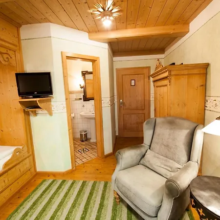 Hotel Benediktenhof 4*