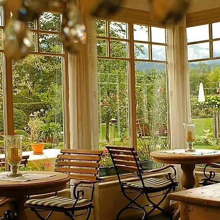 Hotel Benediktenhof 4*
